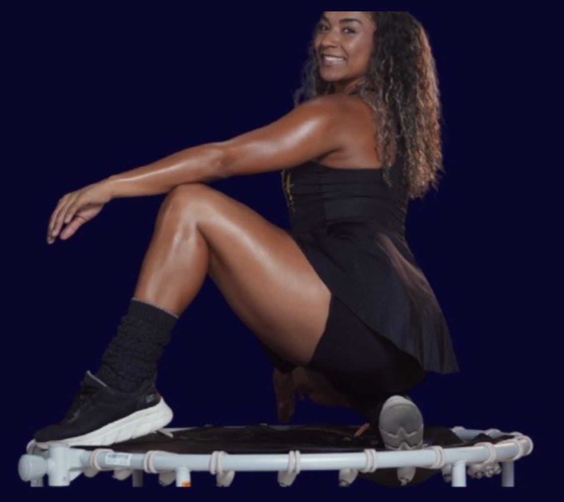 Naty en trampolín – Flowfitt